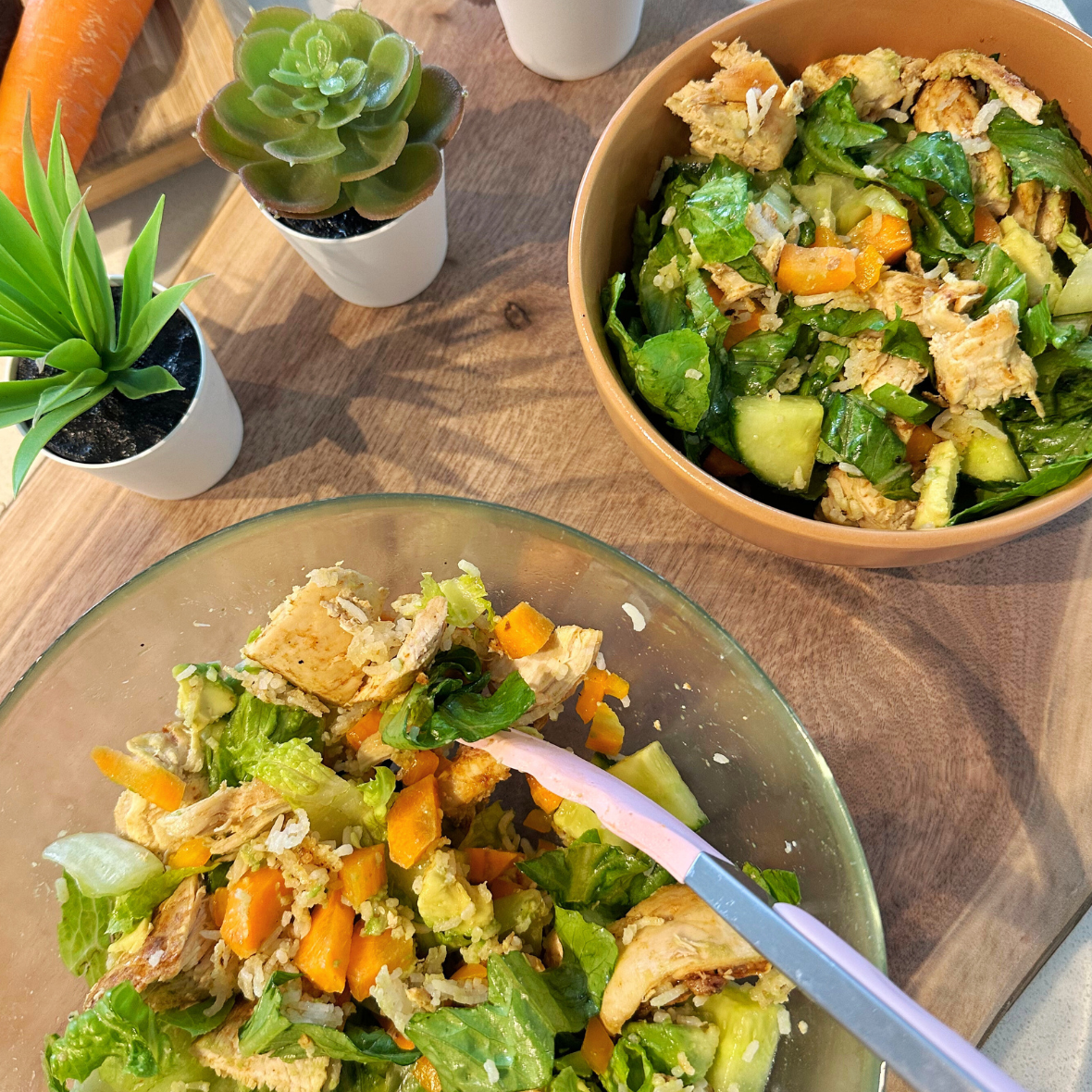 Crispy rice with Tandoori Chicken Salad