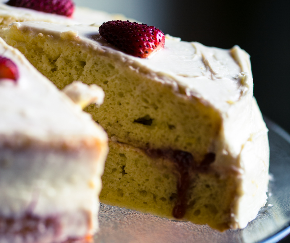 STRAWBERRY JAM CAKE